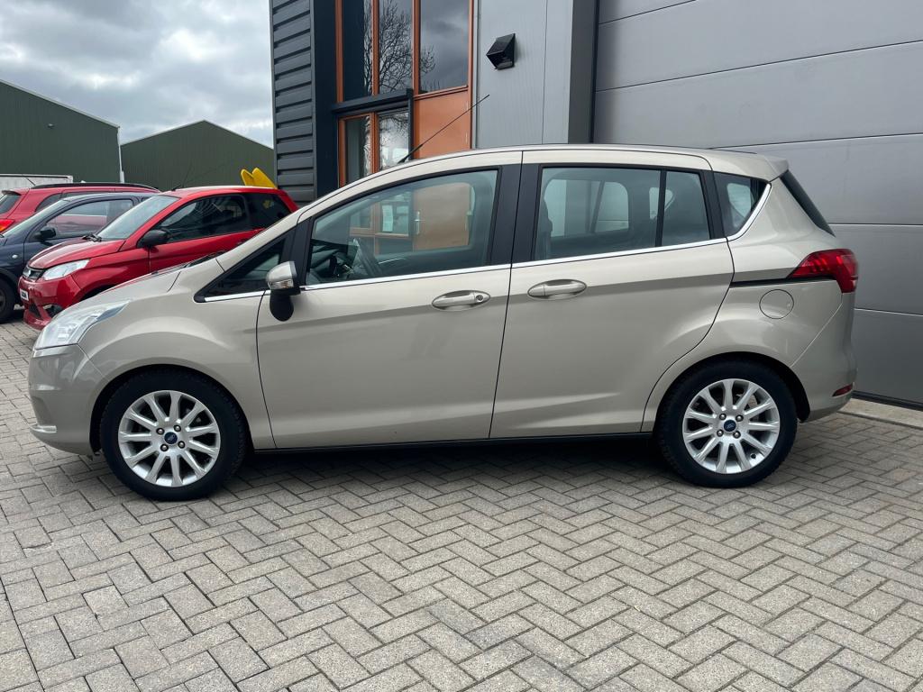 Ford B-max 1.6 ti-vct titanium goed onderhouden historie aanwezig