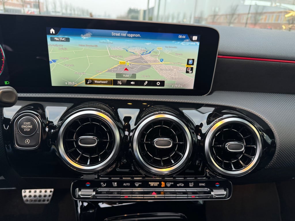 Mercedes-Benz A-Klasse 180 business solution amg night -pakket automaat , p