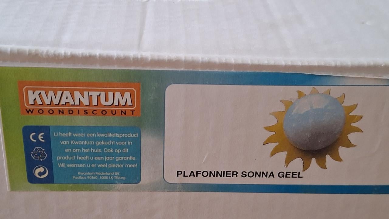 Nieuw in doos plafonnièr Sona geel