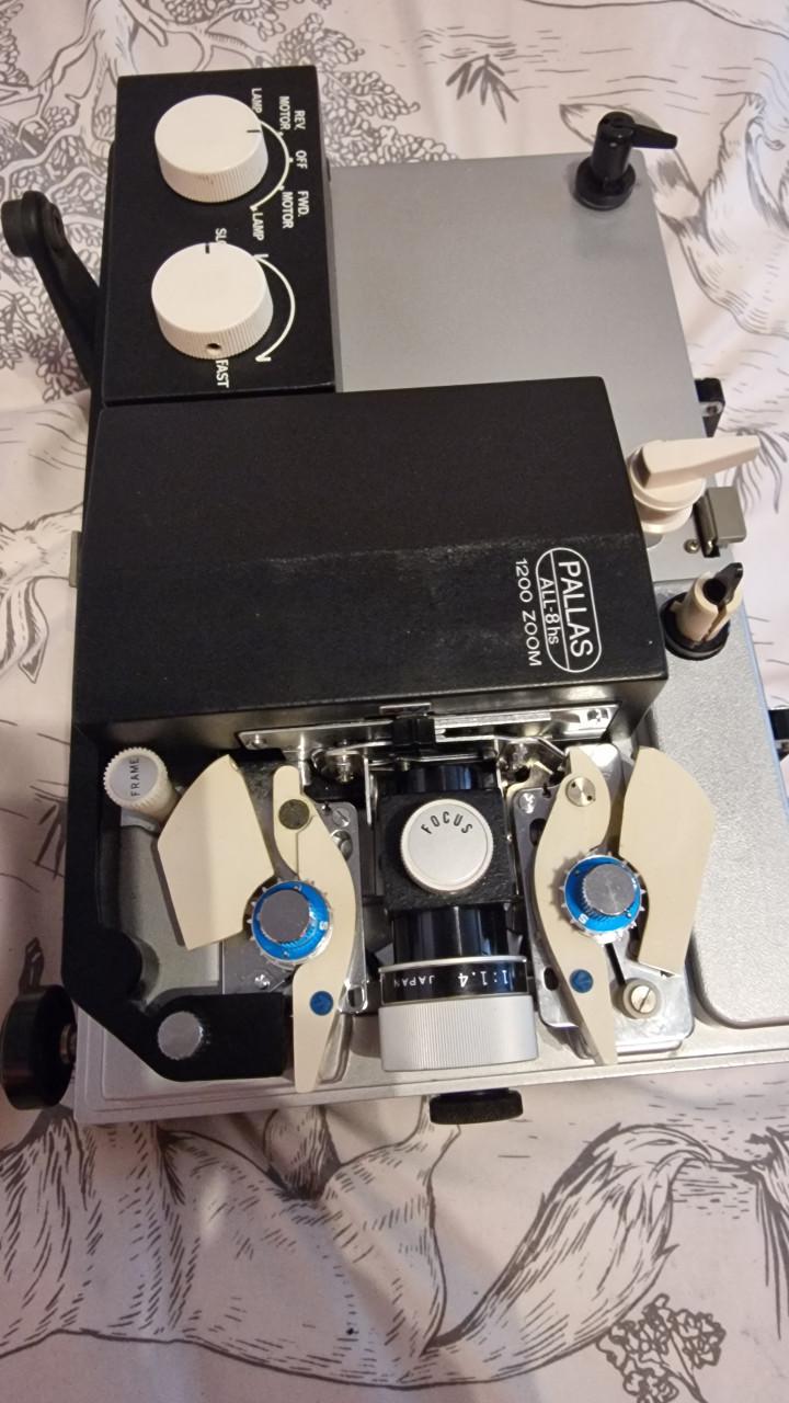 Pallas ALL 818 1200 ZOOM Super 8 filmprojector.