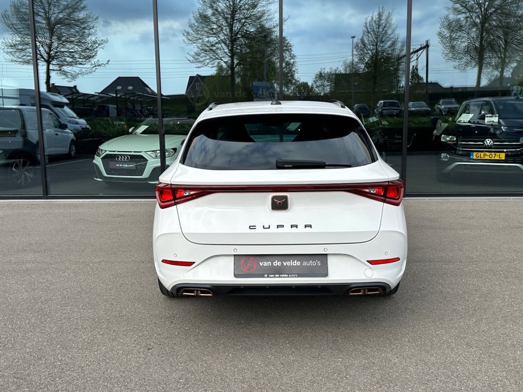Cupra Leon Sportstourer 1.4 e-hybrid | led | 18 inch | extra getint glas | 