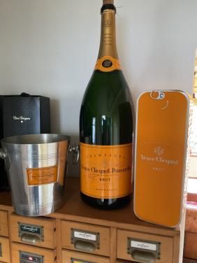 Veuve Clicquot Champagne items