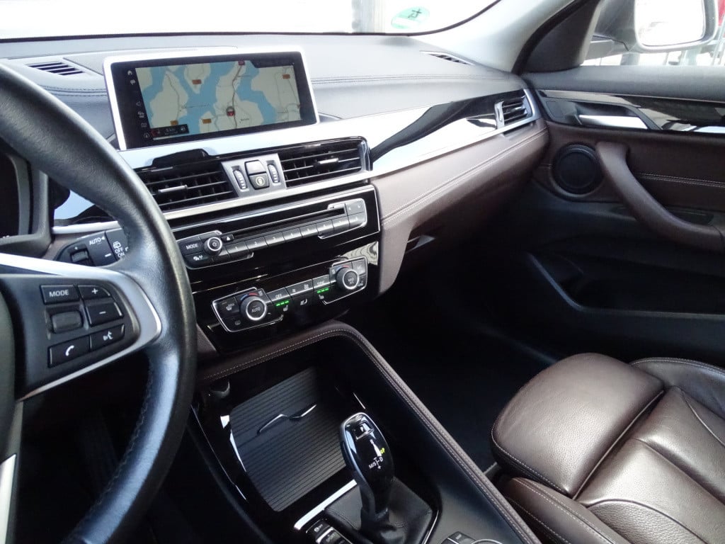 BMW X2 sdrive20i high executive | led | trekhaak | camera | 18"