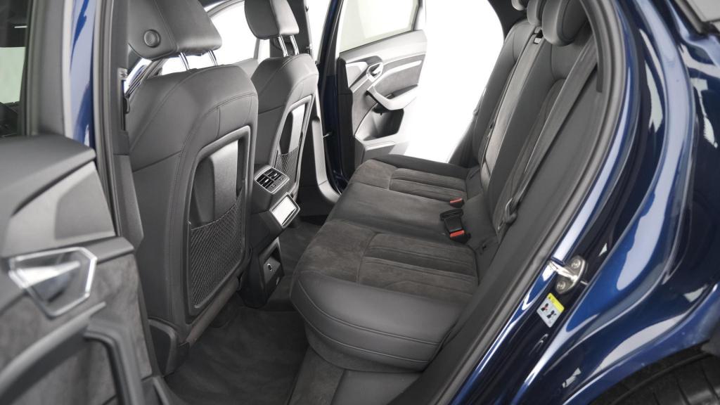 Audi E-tron sportback 55 quattro s edition 95 kwh 408 pk| head-up display |