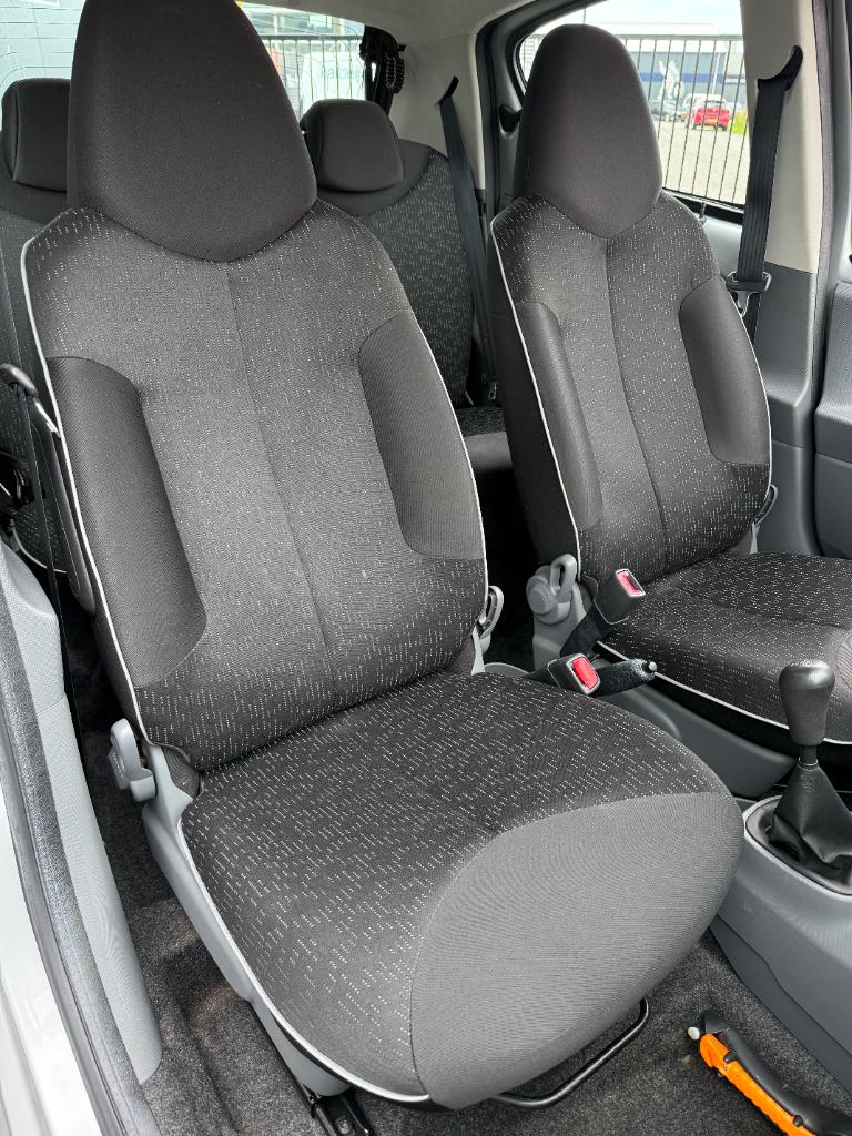 Peugeot 107 1.0-12v xs - 5drs - airco