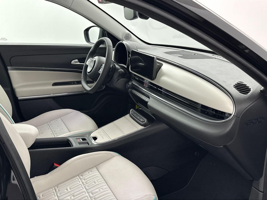 Fiat 600 1.2 hybrid la prima