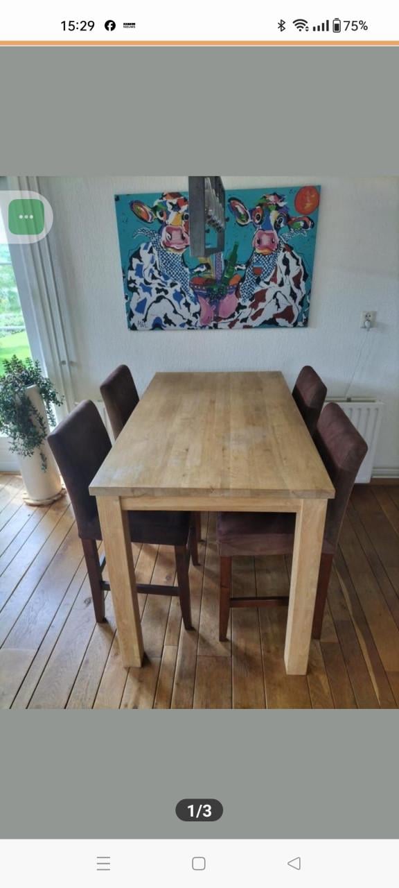 Bartafel met 4 krukken