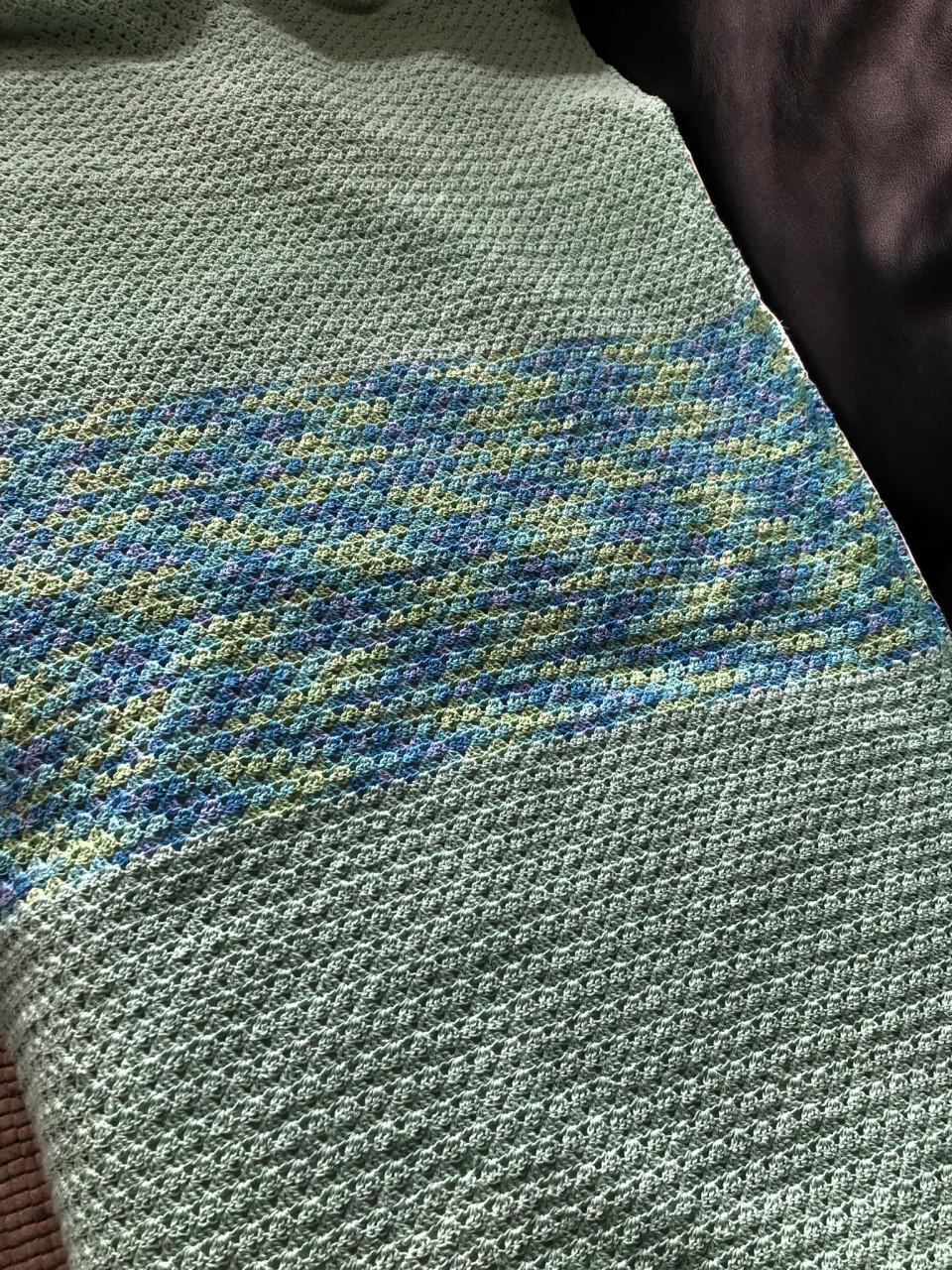 Te koop zelfgemaakt babykleedje.(1).(nieuw).