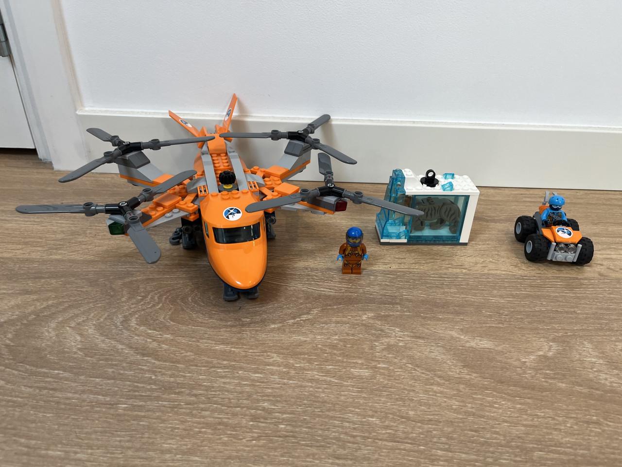 LEGO Poolluchttransport