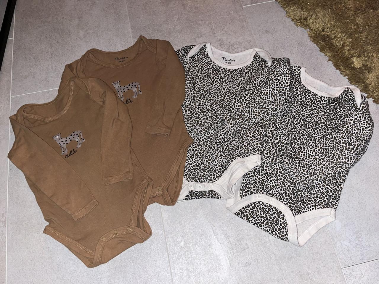 Set rompertjes met lange mouwen mt74/80