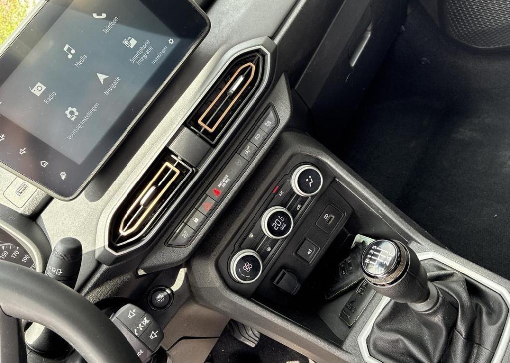 Dacia Sandero Stepway 1.0 tce 100 eco-g extreme - open dak