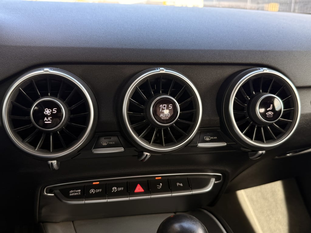 Audi TT roadster 2.0 tfsi quattro s-line | bang & olufsen | matrix | stoelv
