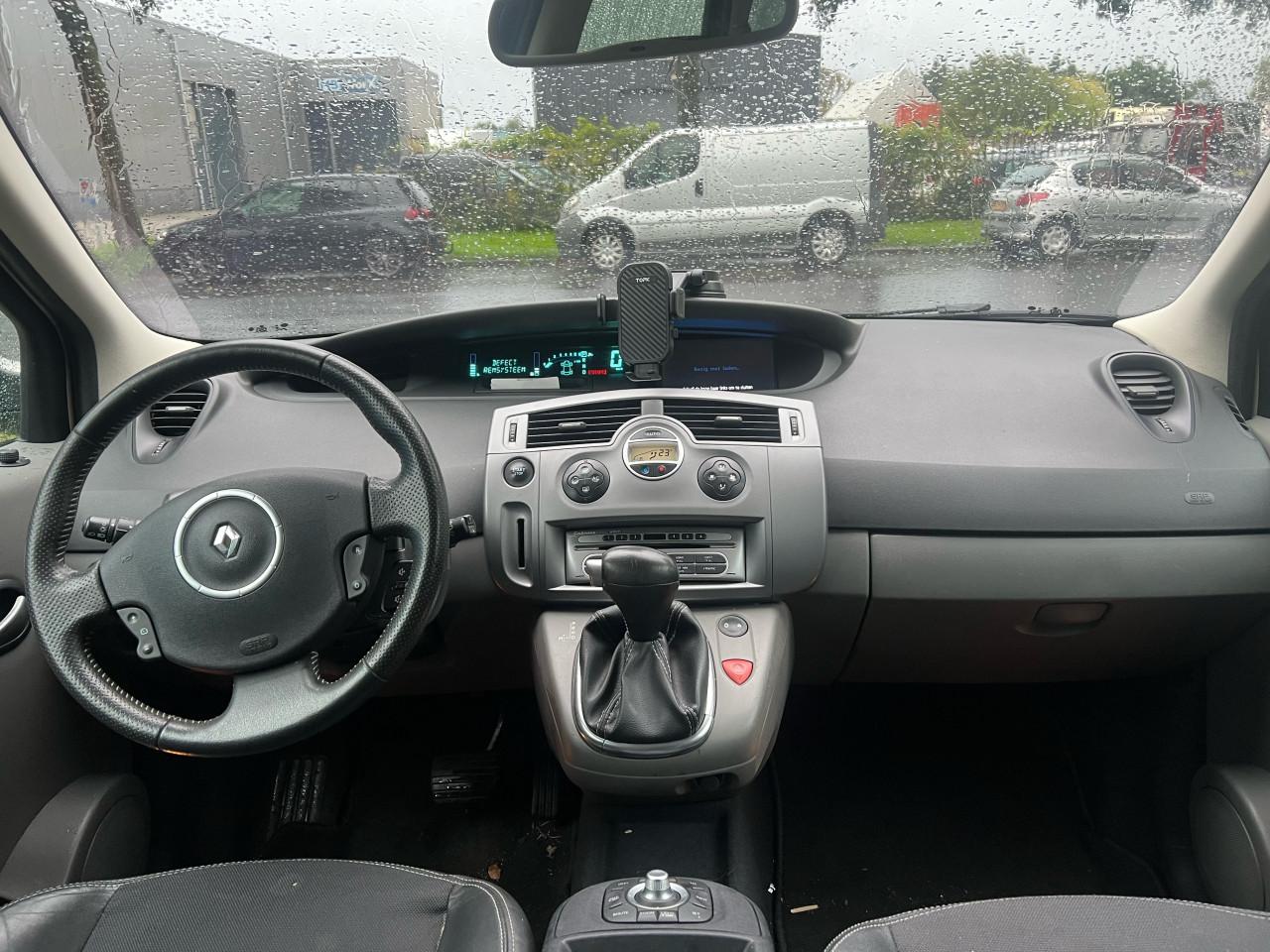 Renault Grand Scenic 2.0-16V Tech Line