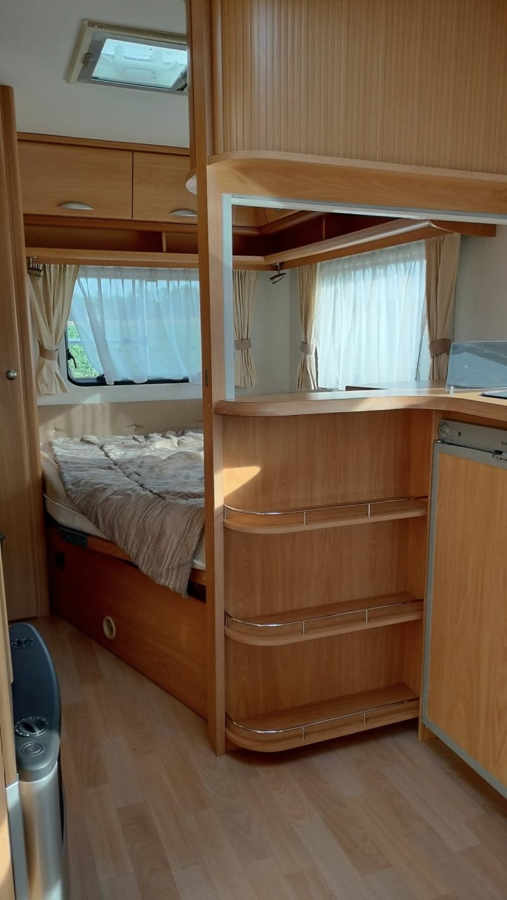 Chateau Calista 450 (2005)  met voortent