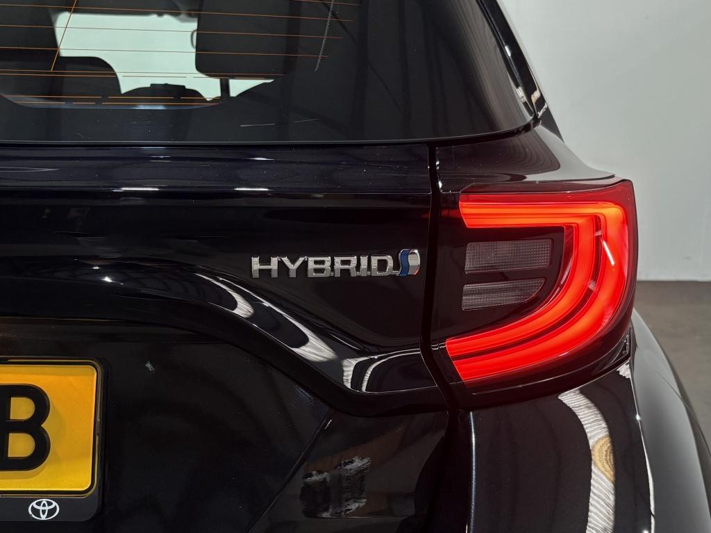 Toyota Yaris 1.5 hybrid dynamic | trekhaak |