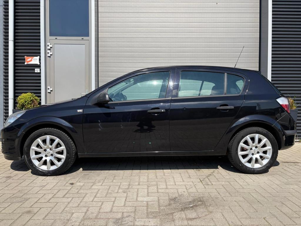 Opel Astra 1.4 essentia/1e eigenaar/airco/lichtmetaal/zwart metallic/