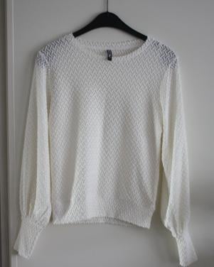 Creme kleurig truitje maat xs