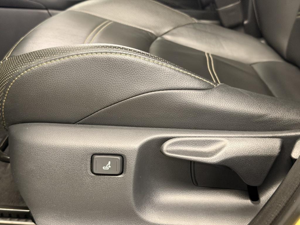 Toyota Yaris Cross 1.5 hybrid launch edition| jbl |hud| awd| stoelverw+stuu