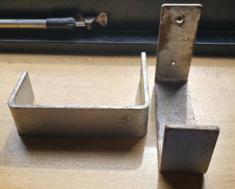 Zwaar ijzeren ophang beugels