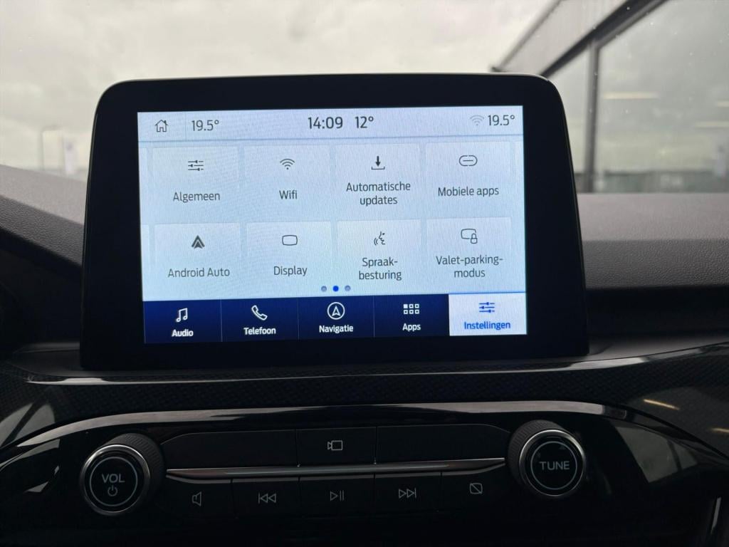 Ford Kuga 2.5 phev e-cvt 225pk st-line x, elektrische trekhaak, winterpakke