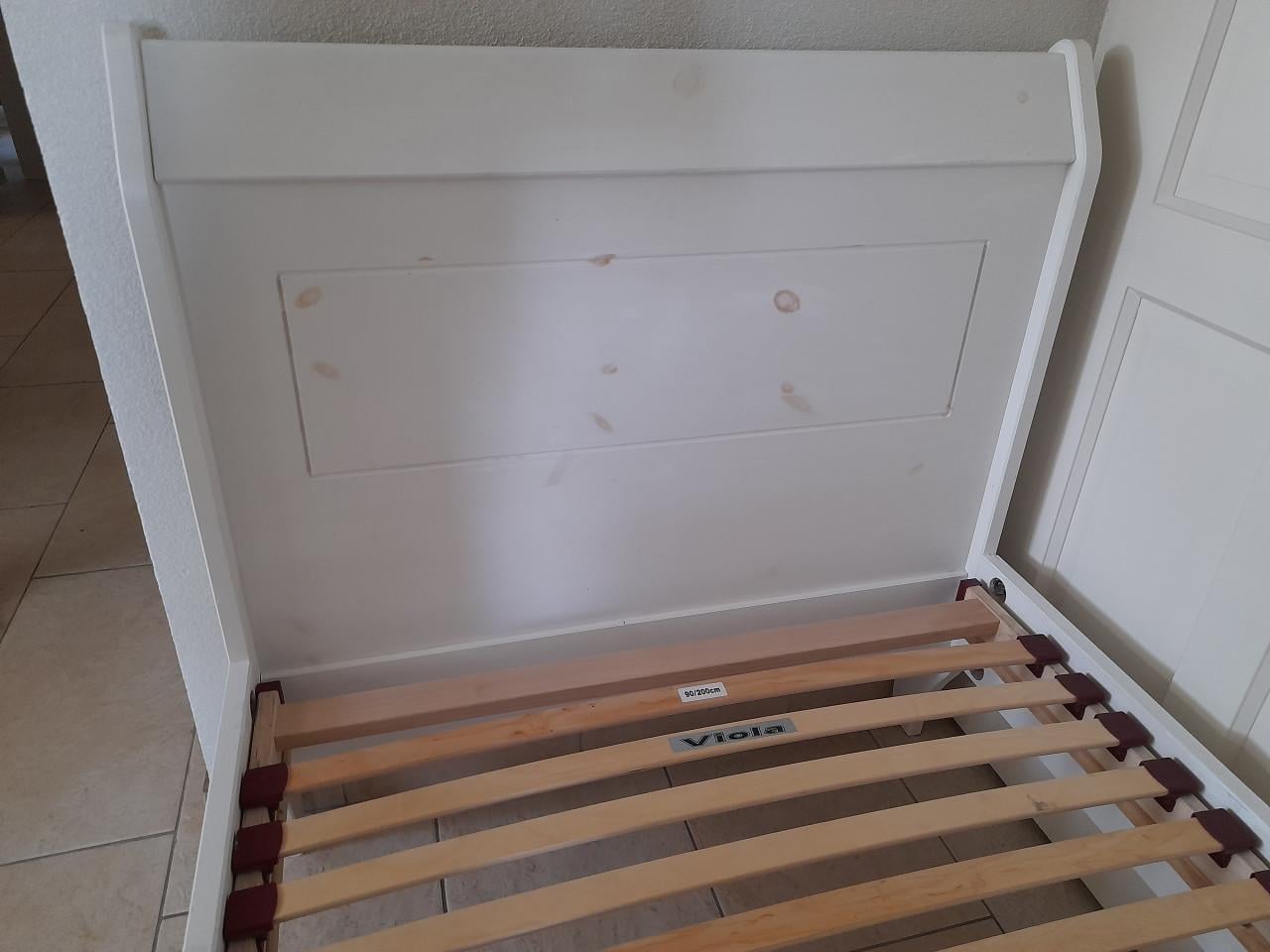 Mooi 1persoons bed (in goede nette staat ) 90 x 200