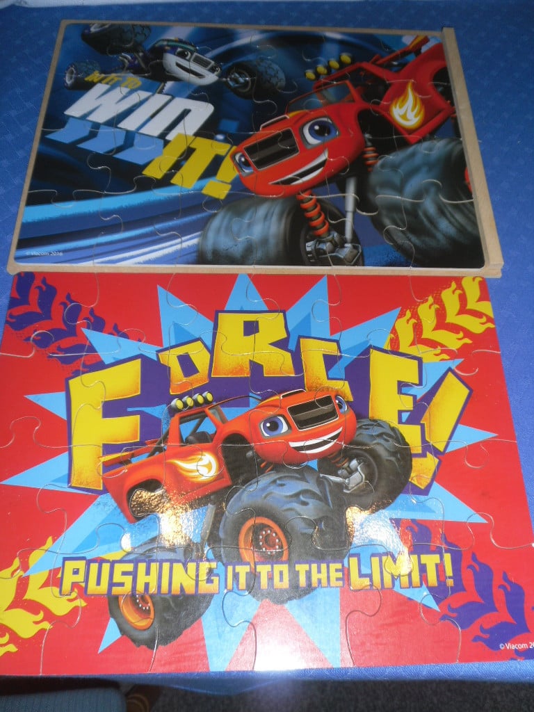 KIST MET 3 HOUTEN PUZZELS