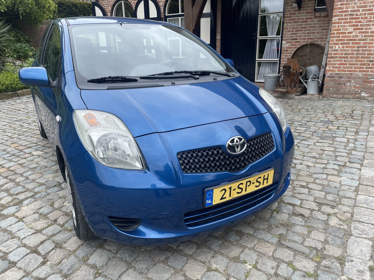 Toyota  Yaris 1.3 16V Vvt-i