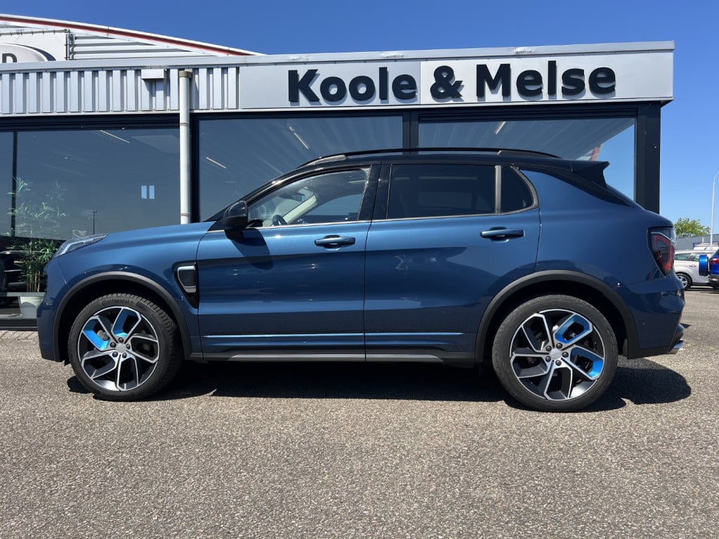 Lynk & Co 01 1.5 261pk plug in hybrid , panodak , 360gr camera , carplay
