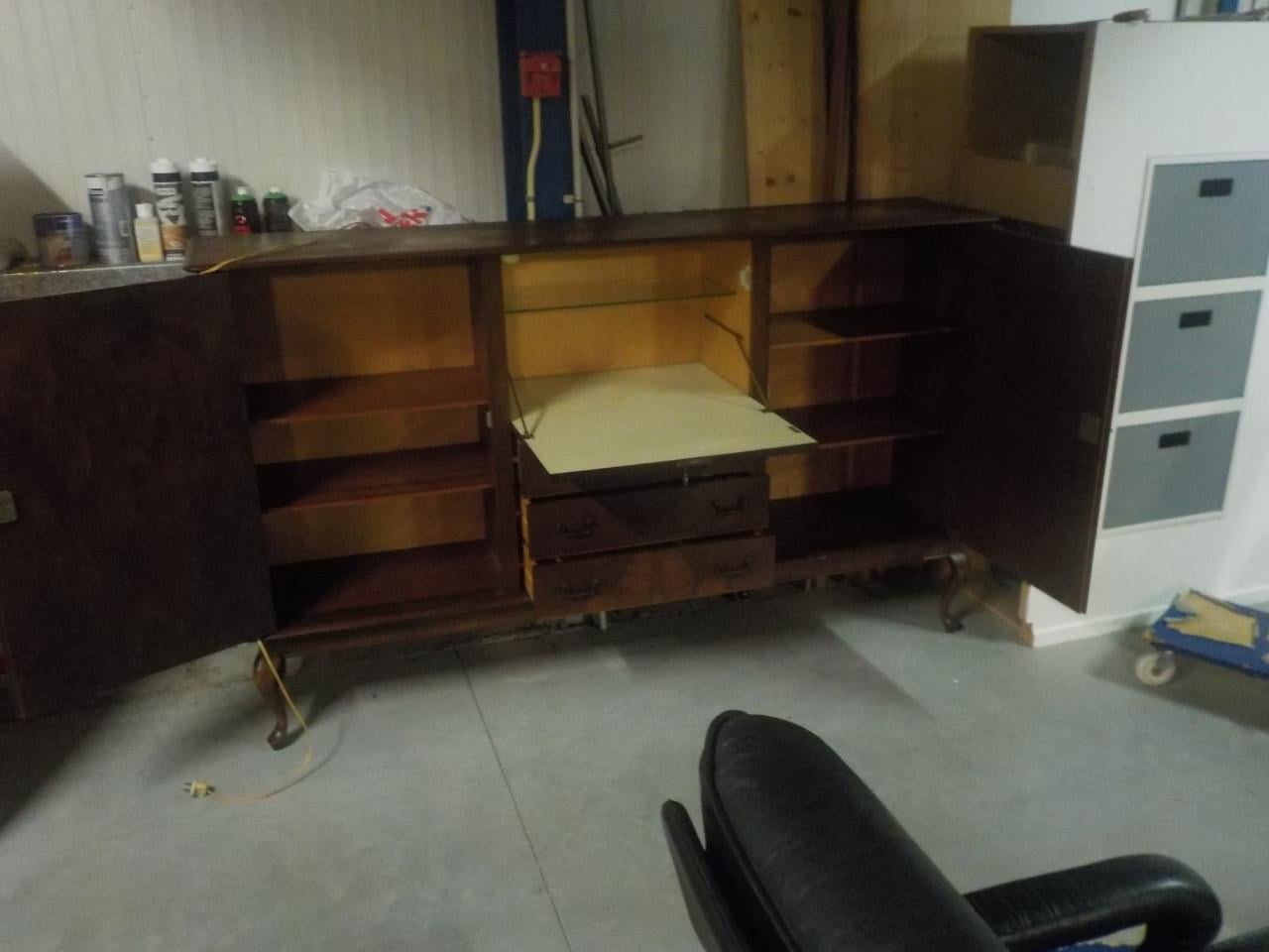 Jaren '70 wandmeubel in zeer goede staat opruimprijs 35 euro