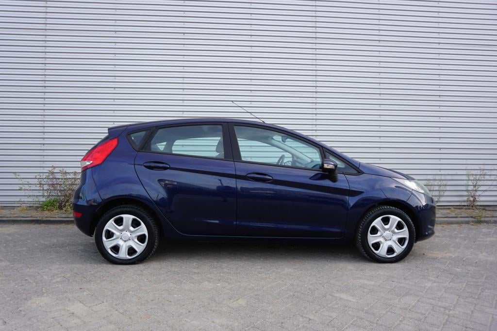 Ford Fiesta 1.25 limited airco / elektr. ramen / nap