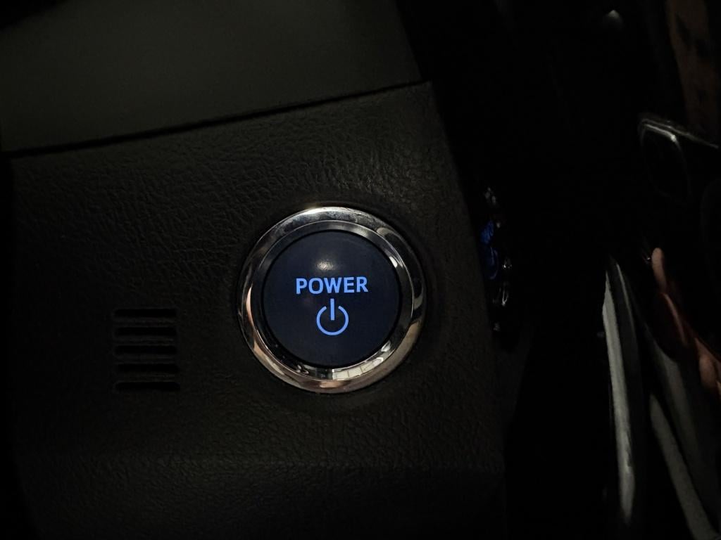 Toyota Auris touring sports 1.8 hybr. energy +