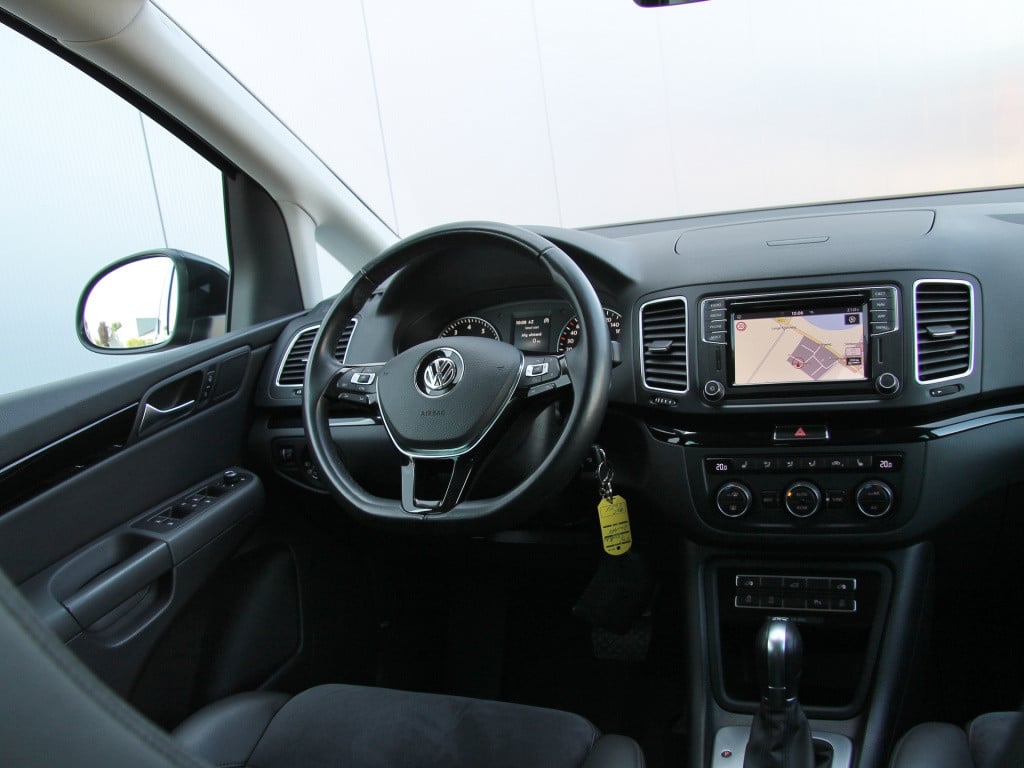 Volkswagen Sharan 7p 1.4 tsi 150pk dsg highline | elektrische schuifdeuren