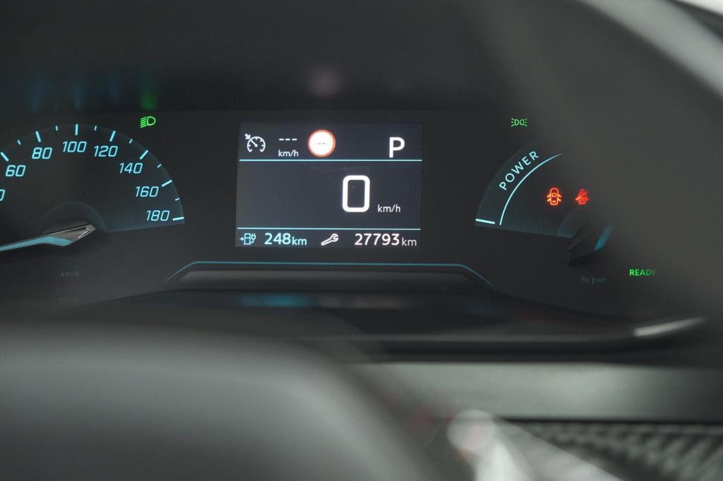 Peugeot E-2008 ev gt 50 kwh | 3 fase laadfunctie | camera | navigatie | par