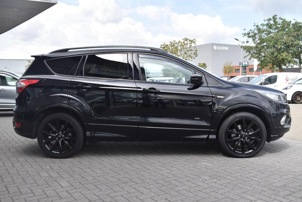 Ford Kuga 1.5 ecoboost st line | automaat | panoramadak | climate control |