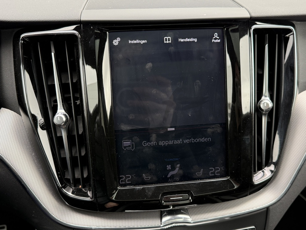Volvo XC60 t8 390pk recharge r-design| panodak| adap.cruise| 360camera| led