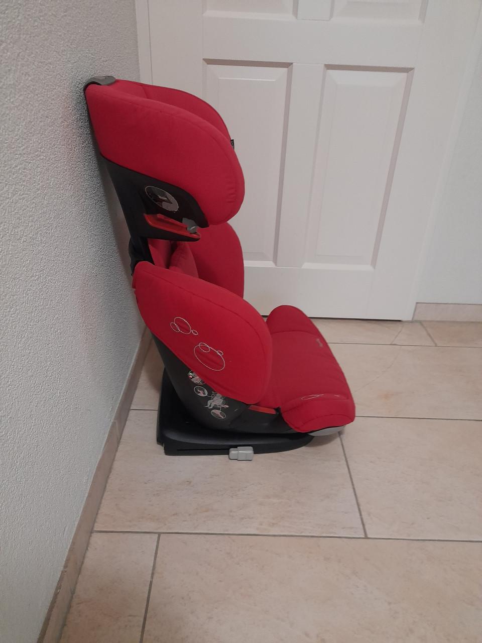 Rode Maxi cosi  ferofix  Autostoel  met isofix  15 / 36 kg (z.g.a.n.)