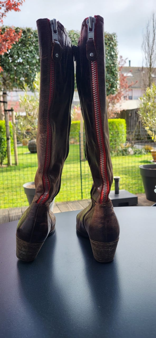 Dameslaarzen, maat 38, bruin leer