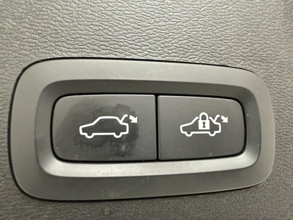 Volvo XC40 1.5 t5 recharge inscription | trekhaak | panoramadak | leer |