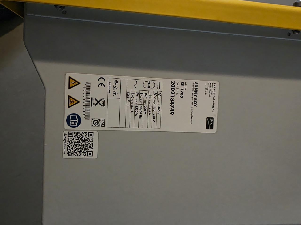 Twee omvormers voor zonnepanelen