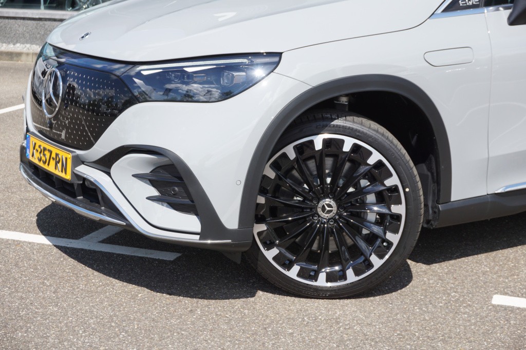 Mercedes-Benz Eqe suv 350 + l amg line 91 kwh mbux 2024 l airmatic l achter