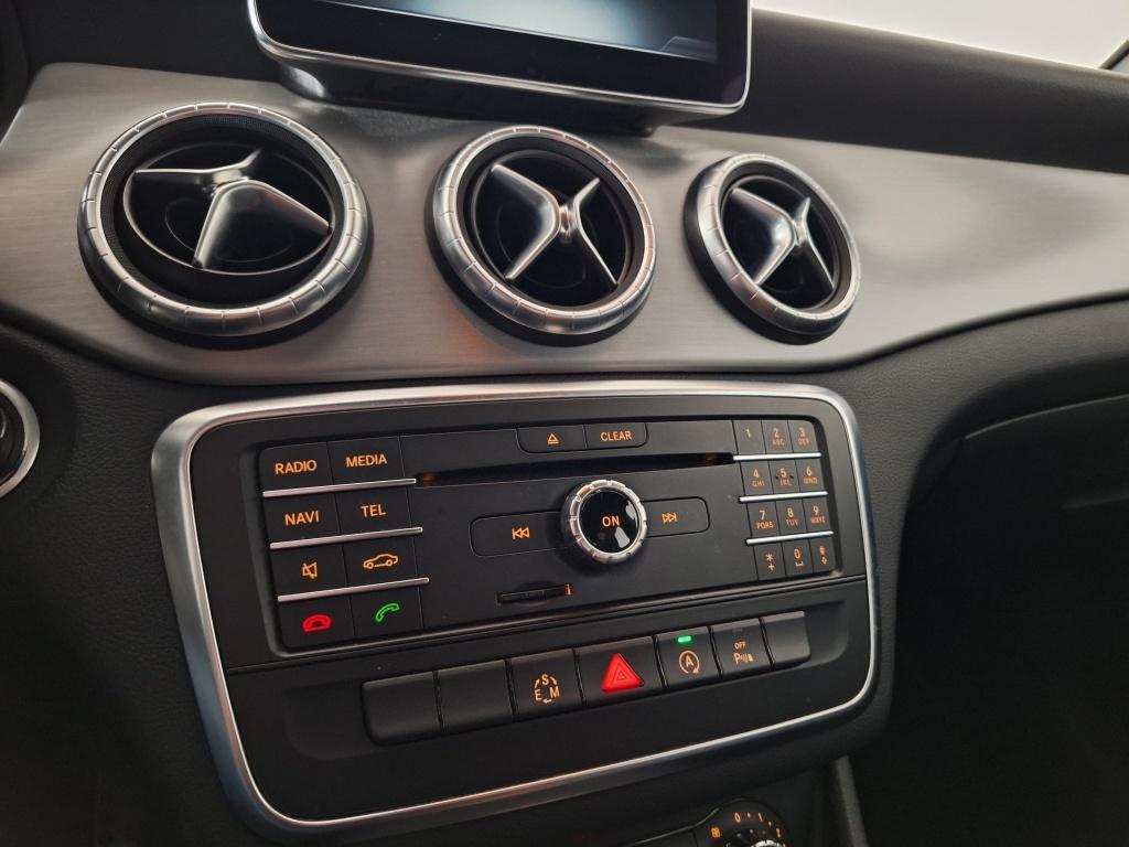 Mercedes-Benz Cla 180 ambition | amg