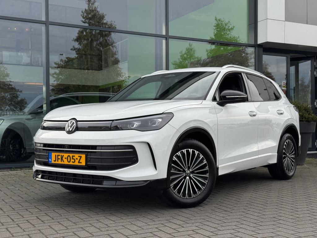 Volkswagen Tiguan 1.5 etsi goal * acc * 360 camera * trekhaak * lane + side