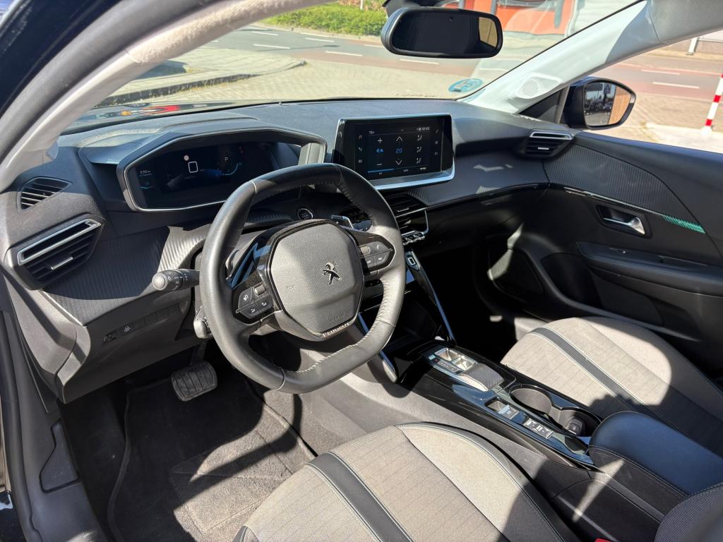 Peugeot 208 1.2 puretech allure