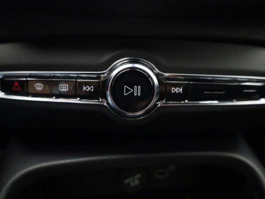 Volvo XC40 recharge core | automaat | apple carplay / android auto | virtua