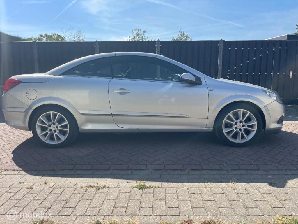 Opel Astra twintop 1.6 cosmo