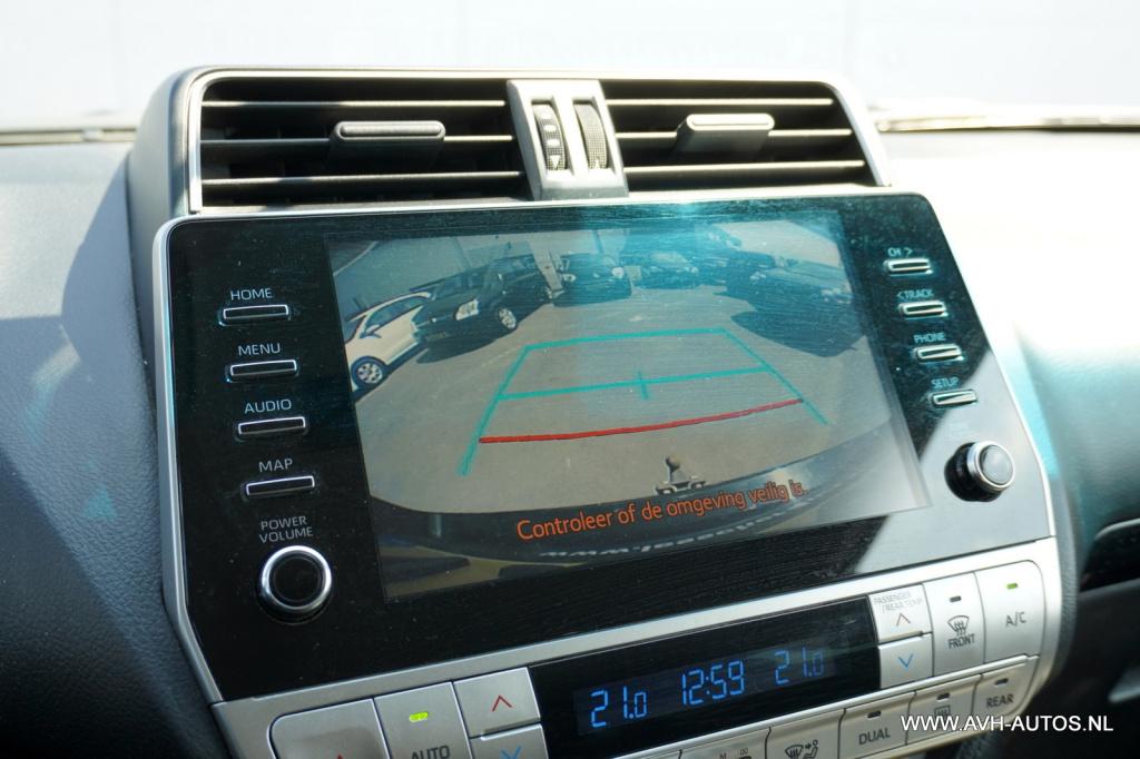 Toyota Land Cruiser 2.8 d-4d-f challenger window van