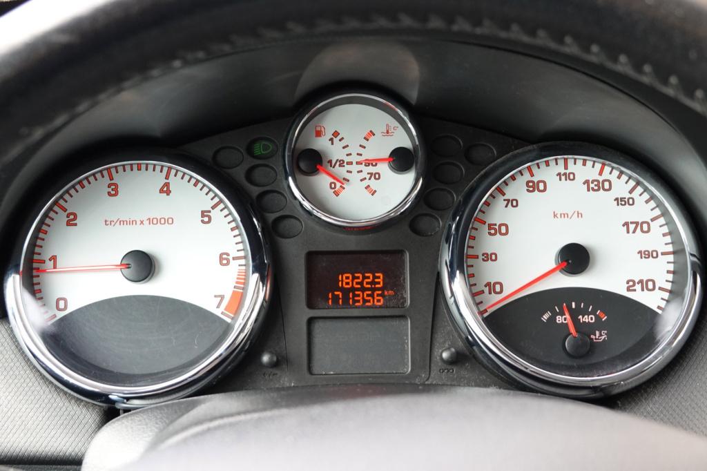 Peugeot 207 1.6 vti xs