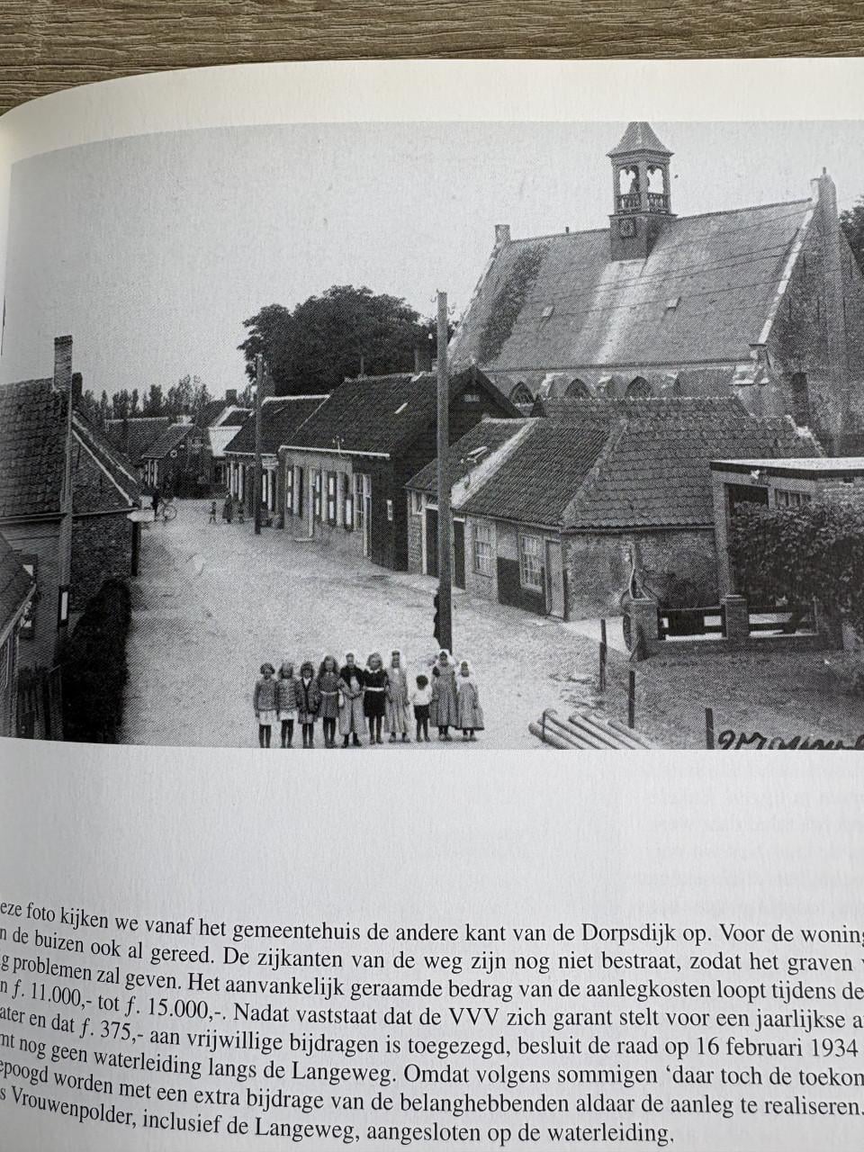 Vrouwenpolder in vroeger tijden , 84 pagina's tekst + foto's
