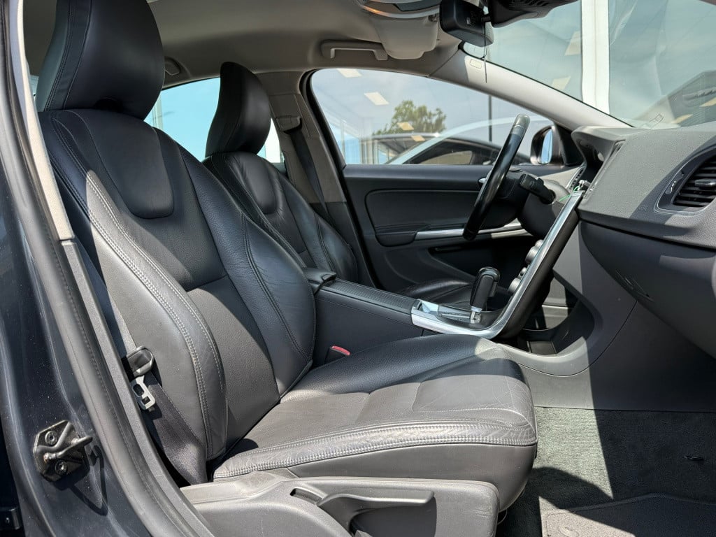 Volvo S60 2.0t intro edition