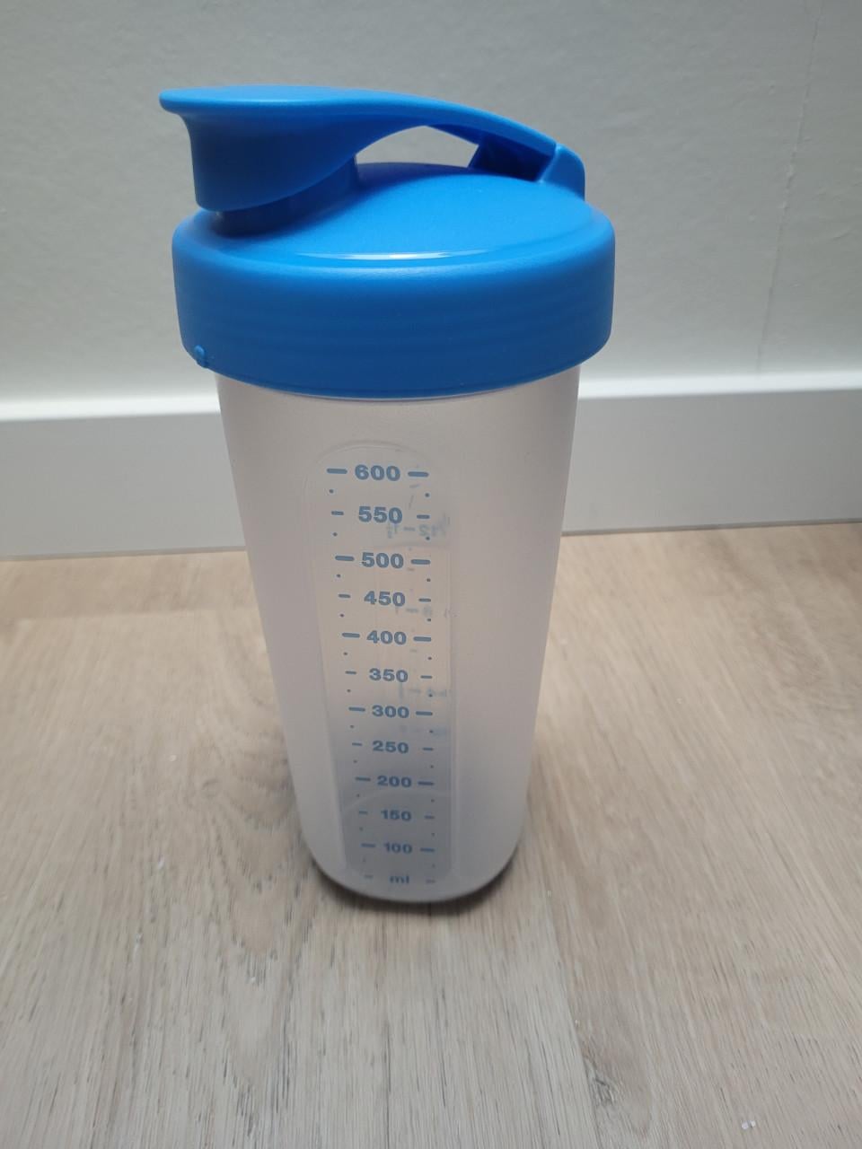 Nieuw tupperware shaker